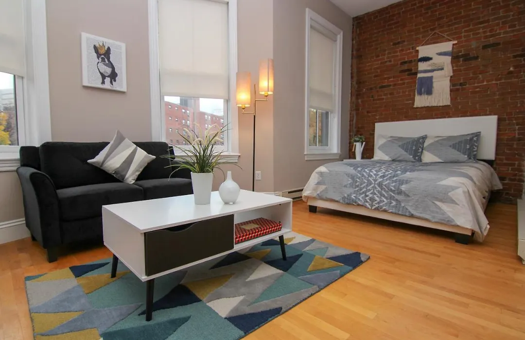 Apartmanhotel Charming In Brownstone, C.ave#5 Boston