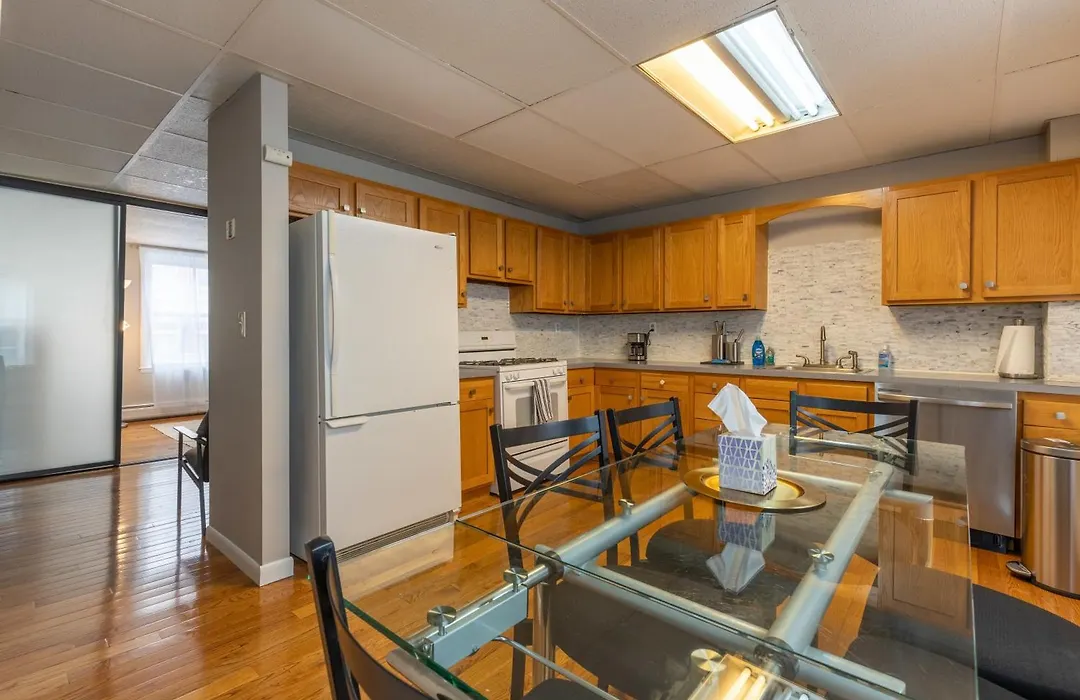 3 Bed 1 Bath In Historic Building Apartment Boston