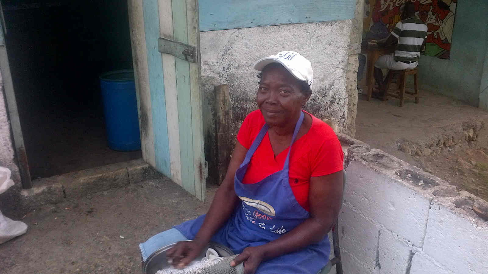 Ms Ivy Hand Grating Coconut BJC