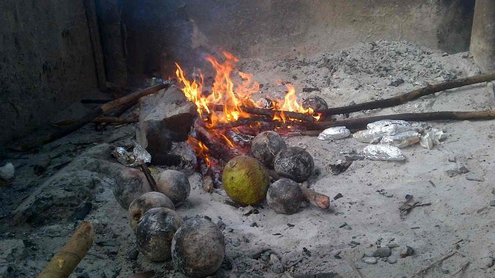 Roasting Breadfruit
